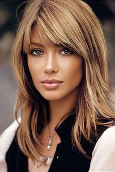 Cute Layered Haircut Mid Length, Layered Haircut Mid Length, Haircut Mid Length, Cute Layered Haircut, Bangs With Medium Hair, Midlength Haircuts, Layered Haircut, Haircuts For Medium Hair, Mid Length Hair