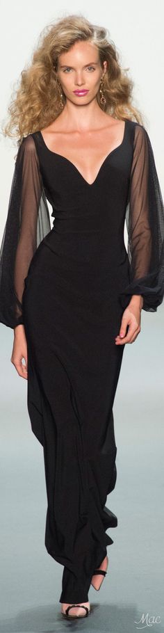 Spring 2017 Ready-to-Wear Chiara Boni La Petite Robe Black Elegance, Look Formal, Chiara Boni, Looks Street Style, Spring 2017