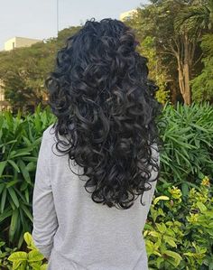 Shape Haircut, Gel Curly Hair, Box Head, Long Curly Haircuts, Triangle Head, Layered Curly Hair