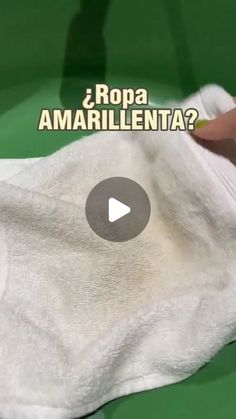 Mamá Limpiando on Instagram: "Blanquear ropa  Creditos @alquilerdelavadoras.sc  La ropa Blanca percudida es muy fea, da sensación de suciedad por eso quisimos darte este tip que te va a funcionar y vas a estar bella con tu ropa como nueva.   Necesitas: - Bicarbonato - Agua Oxigenada  - Limpiador Multiusos   Deja tu ropa remojando toda la noche con estos productos, y después lava como de costumbre.  ⭐⭐⭐Puedes adquirir Bicarbonato y Agua Oxigenada en nuestra tienda.⭐⭐⭐  #trucosdelimpieza #cleaninghacks #cleaningtips #hogarlimpio #vinagreincoloro #vinagredelimpieza #vinagredelimpiezaincoloro  #bicarbonato #bicarbonatodelimpieza #limpieza #vinagre  #vinagrelovers #productodelimpieza  #hogar #aseo #higiene #eliminacionmanchas #manchas #homesstyles #hometips #limpiezaprofunda" Home Hacks, Drinks, On Instagram