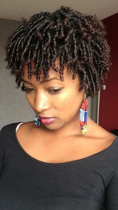 Comb Twist Hairstyles for African American Black Women #combtwist  #combtwists  #twistitupcomb  #africanamericanhairstyles  #africanamericanbeauty  #africanamericanwomen  #africanamericanhair  #blackwomenhair Finger Coils Natural Hair, Comb Twist, Coiling Natural Hair, Finger Coils, Afro Hair Care, New Natural Hairstyles, Natural Afro Hairstyles, Afrikaanse Mode, Natural Hair Twists