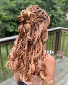 Grad Hairstyles, Formal Hairstyles For Long Hair, Half Up Half Down Hair Prom, Simple Prom Hair, Hoco Hairstyles, Dance Hairstyles