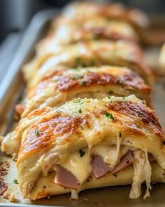 Chicken Cordon Bleu Stromboli - Easy DIY Recipes Sandwhich Recipes, Stromboli Recipe, Classic French Dishes, Grilled Cheese Recipes, Chicken Cordon, French Dishes, Chicken Cordon Bleu, Delish Recipes, Cook Chicken Breast