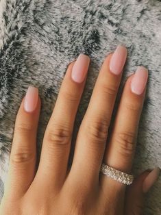 Neutral Nail Color, Neutral Nail, Classy Nail Designs, Stylish Nails Designs, Fall Acrylic Nails, Short Acrylic Nails Designs