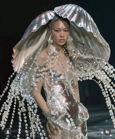 Runway Fashion Couture, Mode Chanel, Mermaid Aesthetic, Mode Design, Mermaid Fashion, Costume Design, Couture Fashion, Pretty Dresses