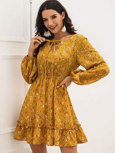 Cute Casual Dresses, Long Kurti Designs, Lantern Sleeve Dress, Ruffle Hem Dress, Fashion Dresses Casual, Beautiful Clothes, Abayas Fashion, Spring Outfits Casual, Ditsy Floral