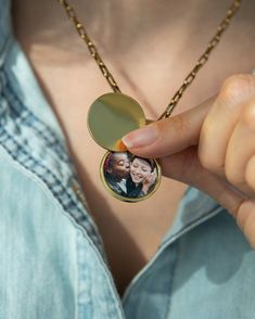 Customizable photo locket with the memory of your choice. With room for engraving on the front, this makes the sweetest keepsake and most meaningful gift. Photo Keychain, Photo Charms, Photo Ornaments, Photo Locket, Photo Heart, Necklace Box, Moon Charm, Necklace Gift, Paper Clip