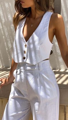 Eve Vest Top - White - lelony Classy Summer Going Out Outfits, Tailored Vest, Chique Outfit, Fits Clothes, Fashion Mistakes, Looks Chic, Looks Style, Mode Inspiration, Looks Vintage