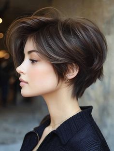 Short Layered Haircuts: Versatile and Stylish Options for Every Hair Type Layers Bangs, Choppy Bob Hairstyles For Fine Hair, Curly Pixie Haircuts, Womens Haircuts Medium, Latest Hair Color, Stylish Short Hair, Oval Face Haircuts, Choppy Bob Hairstyles