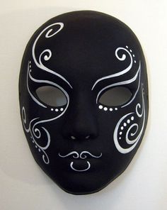 Mascara Design Ideas, Ceramic Mask, Mask Drawing, White Mask, Venetian Mask, Cool Masks, Masks Art