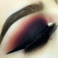 Alat Makeup, Blending Eyeshadow, Beauty Make-up, Makijaż Smokey Eye, Makeup Tricks, Dark Makeup, Eye Makeup Tips, Makeup Goals