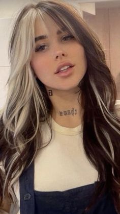 2024 Hair Trends For Women, Ash Blonde Hair Balayage, Black Hair Bangs, Long Grey Hair, Edgy Hair Color, Color Block Hair, 2024 Hair Trends, Split Dyed Hair, Hair Color Underneath