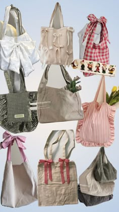 many different types of purses are shown together