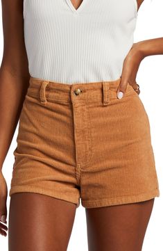 Billabong, Granola Clothes, Free Falling, Corduroy Shorts, Print Shorts, Floral Print Shorts, Classic Outfits, Summer Fit, In Summer