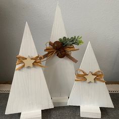 Wooden Christmas Trees Set Rustic Christmas Decor Handmade Christmas Trees Mantle or Fireplace Decor - Etsy.de Fabric Christmas Decorations, Wood Christmas Decorations