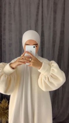 Modest Clothing Muslim, Hijab Trend, Top Ootd, Muslimah Fashion Casual, Muslim Women Clothing, Islamic Fashion Dresses, Modest Dresses Fashion, Trend 2023, Stylish Hijab