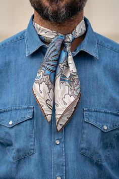 Inspired by nature, William Morris's designs are timeless.  The stylized design and harmonious colors will add an elegant touch to your outfits. 100% Made in Italy. The classic neckerchief size: Approx. 27" x 27". A comfortably large size that fits most men, unlike smaller bandanas. 100% silk twill: A soft, silky fabric traditionally used in men's tailoring for its look and its drape. Characterized by a diagonal weave which makes it very durable. Hand rolled hems: For the ultimate in luxury and Neckerchief Outfit, Mens Bandana, Mens Silk Scarves, Bandana Tie, Handkerchief Men, William Morris Designs, Fashion Boy, Mens Fashion Inspiration, Winter Outfit Inspiration