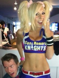 jessica nigri the queen of cosplays #lollipopchainsaw Lollipop Chainsaw Cosplay, Lollipop Chainsaw Fanart, Chainsaw Pose, 2000s Halloween Costume, Black Cosplayers, Kei Visual, Jessica Nigri