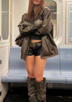 Oki Doki, Mode Zara, New Rock, Mode Inspo, Instagram Foto, Mode Inspiration, Fashion Killa, Grunge Outfits