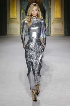 Balmain Fashion, Dolly Fashion, Sci Fi Fashion, Kim K Style, Kardashian Kollection, Moda Paris, Futuristic Fashion, Future Fashion, Fall 2018