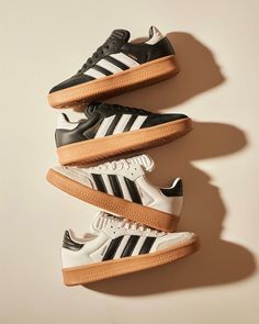 Calvin Klein Aesthetic, Cool Adidas Shoes, Samba Classic, Looks Adidas, Ugg Classic Mini Ii, Black Outfit Men, Running Silhouette, Men's Adidas (men), Nike Shoes (men)