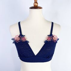 Aerie Blue Lace Flower Embroidered Bralette Size Medium Retro Look New Without Tags Boho Hippy Flower Child Floral Blue Summer Bra For Vacation, Blue Summer Vacation Bra, Blue Lace Trim Bra For Spring, Blue Lace Trim Bra For Summer, Blue Lace Flower, Shrug For Dresses, Aerie Bras, Hippie Flowers, Nightgowns For Women