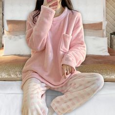 Get cozy in style with our Pajamas Set!  Whether you're lounging at home, watching your favorite shows, or simply relaxing, this pajama set keeps you cozy and chic! 🥰 💕 What's Included 💕 Warm and cozy fleece top paired with stretchy plaid pants. 💕Why You'll Love It 💕 - Feels like a warm, soft hug, keeping you cozy all winter. - Stylish, comfy, and perfect for lounging or sleeping. - Great Fit - Easy to Care For: Machine washable for effortless care. - Versatile 💕 We've honed our craft over Pajama Set Winter, Fluffy Pyjamas, Comfy Set Outfit, Comfy Pyjamas, Pyjamas Winter, Comfy Sleeping Outfits, Winter Pajamas Aesthetic, Winter Pyjamas, Cozy Pajamas Aesthetic