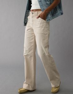 AE Stretch High-Waisted Stovepipe Utility Pant Tan Straight Leg Pants, What To Wear With Straight Leg Jeans, Utility Pants Outfit Street Style, Womens Khaki Pants Outfit, Beige Corduroy Pants Outfit, Utility Pants Outfit, Business Casual Pants Women, Khaki Pants Outfit, Khaki Pants Women