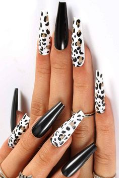 Imagine never going to the salon to get your nails done, but having this perfect cow print nails within minutes, how does that sound? You just can't stop scraping, painting & chipping your nails, so why not ditch the traditional method and take control with our press-on black nails? Not only will you achieve the perfect manicure in 5 minutes, but you'll also be crushing everyone's Instagram feeds. The leopard print nails are the latest nail trend taking over Instagram. Follow the steps, and pres Press On Nails Black, Cow Print Nails, Black Halloween Nails, Cheetah Nails, Latest Nail Trends, Leopard Print Nails, Print Nails, Leopard Nails, Animal Print Nails