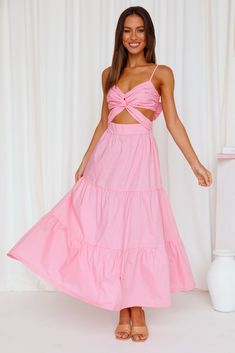 Maxi Dress Preppy, Spring Break Dresses, Preppy Maxi Dress, Pastel Maxi Dress, Preppy Dress, Halter Sundress, Pink Sundress, Summer Europe, Beachy Outfits