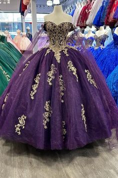 Dark Purple Dress Quinceanera, Dark Purple Sweet 16 Dress, Masquerade Sweet 16 Dresses, Masquerade Sweet 16 Ideas Dresses, Purple And Gold Ball Gown, Quince Dresses Dark Purple, Purple And Black Quinceanera Dresses, Sweet 16 Purple Dresses, Plum Quinceanera Dresses