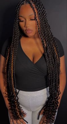 Senegalese With Curly Ends, Singles Twist Braids African Americans, Black And Brown Senegalese Twists, Sinagalease Twist Long, Singlesese Twist, Knotless Braids Twists, Faux Twists Braids, Knotless Twists With Curls, Rope Twists Hairstyles