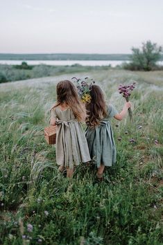 Sage Green Flower Girl Dress, Sage Flower Girl Dress, Green Flower Girl Dress, Boho Flower Girl Dress, Green Flower Girl Dresses, Rustic Flower Girl Dress, Foto Kids, Boho Flower Girl, Rustic Flower Girls