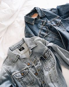 Pinterest | @henchuuu Isak & Even, Denim Day, Girl Meets World, Gorgeous Makeup, Denim Jackets, Gilmore Girls, Vintage Denim, Blue Jeans, Style Me