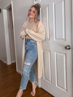 Trendy Mom Outfits, Mom Wardrobe, Midsize Outfits, Mommy Outfits, Mom Jeans Outfit, Trendy Mom, Curvy Outfits, Mom Outfits, Cute Casual Outfits