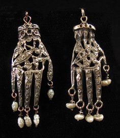 North African Jewelry - Unusual silver khamsa, Tunis, Tunisia Tunis Tunisia, Hand Of Fatima, Hamsa Hand, Jewelry Inspo, Tunisia, Wabi Sabi