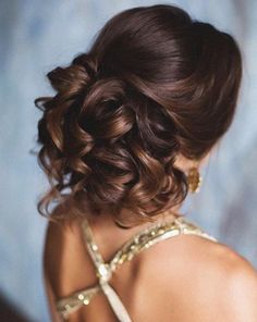 Wedding updo hairstyle idea via Elstile Wedding Hairdos, Mother Of The Groom Hairstyles, Bohemian Wedding Hair, Hairstyle Idea, Hairdo Wedding, Hairstyle Inspiration