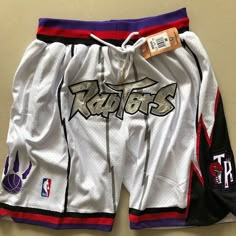 NBA RAPTORS 🏀🔱 Chicago Bulls Basketball, Bulls Basketball, Basketball Pants, Basketball Clothes, Toronto Raptors, Basketball Shorts, White Fashion, Just Don