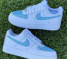 Quinceanera Shoes, Nike Shoes Air Force, Air Force 1 Custom, Braut Make-up, Nike Air Shoes