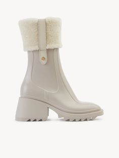 Ankle boots Chloe Boots, White Ankle Boots, Winter Mood, Ankle Rain Boots, Wellington Boot, Chloe Shoes, Womens Rain Boots, Rain Boot, Comfortable Heels