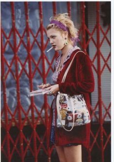 1990 Style, Moda Grunge, Harry Clarke, Tokyo Street Fashion, 90s Trends, Fashion 90s, 사진 촬영 포즈, 1990s Fashion