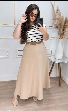 Summer Outfits Black Women, Black Women Business Attire, Curvy Outfits Summer, Women Business Attire, Outfit Ideas Skirt, Fall Festival Outfit, Christian Modesty, Dress Italian, Italian Summer Outfits