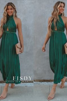 Fisdy - Elegante vestido de noche con escote halter y espalda plisada para ir a la moda Destination Wedding Guest Attire, Island Outfit, Guest Attire, Wedding Attire Guest, Exclusive Fashion, Stylish Fashion, Guest Dresses, Evening Gown, Halter Neck