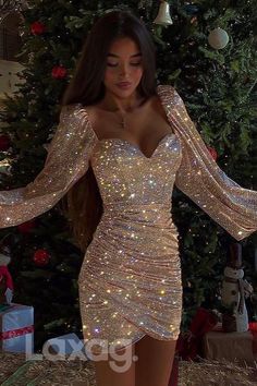 Houseparty Outfits, Elegantes Party Outfit, Homecoming Dresses Sparkly, Hoco Dresses Tight, Dress Tight, Stunning Prom Dresses, Smink Inspiration, בר מצווה, Dream Dresses