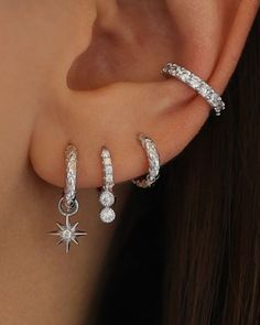 Best Earrings For Men, Lace Tattoo, Ear Party, Ear Cuffs, Diamond Bracelet, Ear Cuff, Piercings, Diamond Earrings