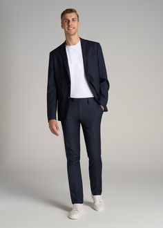 About Our Suit Trousers for Tall Men Crisp, classic and comfortable. That’s what you’ll find in these suit trousers for tall men. Thoughtfully designed for men from 6’ to 7’1, these pants have an extended inseam for longer legs without the extra bagginess you usually find in a longer pant. They’re made with a slightly stretchy polyester blend and feature a comfortable cotton-blend lining. These men’s tall pants feature a tailored fit for a modern look that’s easy to wear from the office to the e Smart Casual Suit Men, Pants With Blazer Outfit, Smart Attire For Men, Office Wear For Men, Homecoming Style For Guys, Classic Formal Outfit Men, Gray Dress Pants Outfit Men, Officiant Outfit Men, Suit Outfit Men