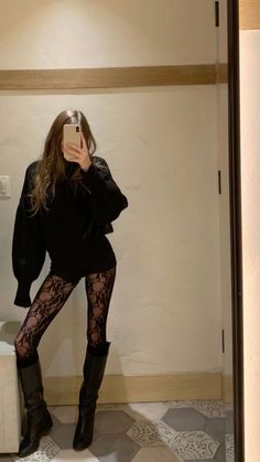 Chique Outfits, Pastel Outfit, Party Fits, Paris Mode, Looks Party, Tights Outfit, Mode Inspo