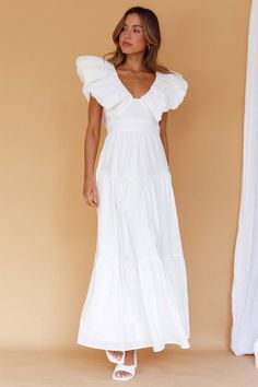 Shop the Kahlo Puffed Ruffle Neckline Maxi Dress White | Selfie Leslie White Puffed Sleeve Dress, Confirmation Dresses White Long, White Long Formal Dress, Long White Dress Outfit Casual, Long White Graduation Dress, Long White Dress With Sleeves, Long White Dress Formal, Long Church Dresses, White Dress Western