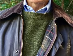 michigantrad: “ Autumn chill brought out the Barbour and Shetland. ” Barbour Style, Barbour Wax, Barbour Jacket, Dead Poets Society, Mens Outfit Inspiration, Elegante Casual, English Countryside, Gentleman Style