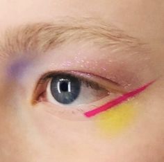 Makeup on Hunter Schafer (Jules) for HBO’s Euphoria by Doniella Davy Euphoria Jules, Make Up Color, Euphoria Makeup, Hunter Schafer, Makeup Tumblr, Make Up Looks, Eye Makeup Art, Editorial Makeup, Creative Makeup